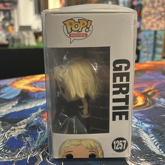 Funko Pop! E.T. Gertie with Blonde Hair and Red Outfit - Picture 4 of 5